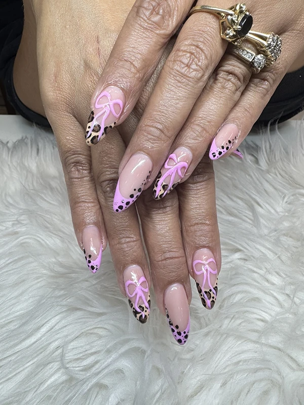 Pinky Nail Bar